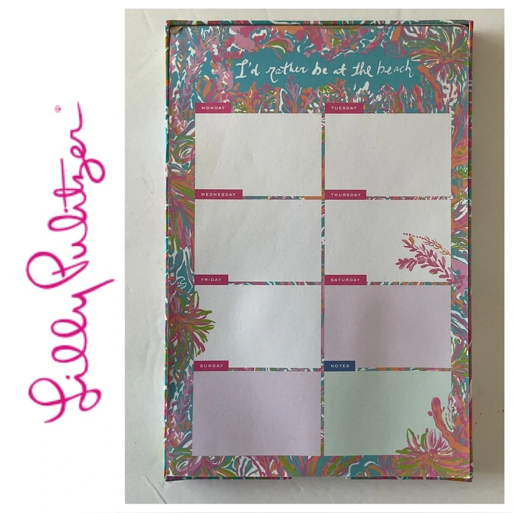 Lilly Pulitzer Weekly Desk Pad in Totally Blossom Print. NWOT